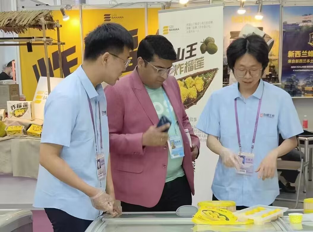 攜手廣交會，展譯界風采——外國語學院翻譯碩士團隊專業語言服務獲央視國際頻道專訪